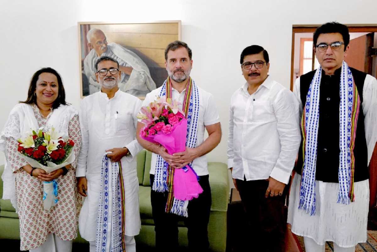 त्रिपुरा कांग्रेस प्रदेश अध्यक्ष ने राहुल गांधी से की मुलाकात त्रिपुरा कांग्रेस प्रदेश अध्यक्ष ने राहुल गांधी से की मुलाकात